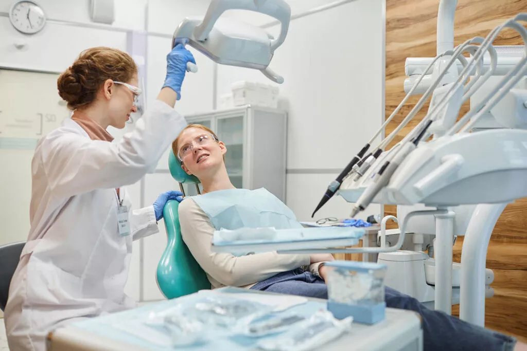 patient-at-dentist-s-office-2021-08-29-21-25-47-utc-1024x683-1 Главная